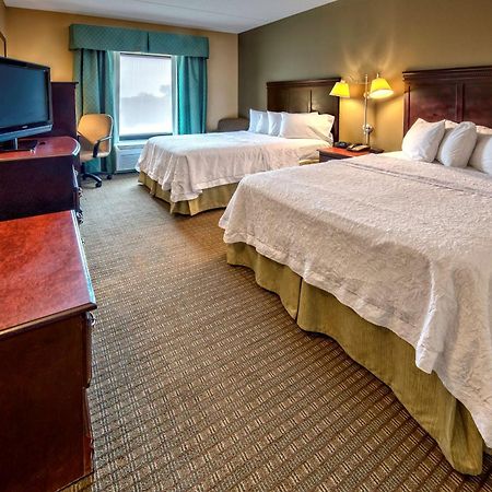 Hampton Inn Rochester - Irondequoit Bagian luar foto