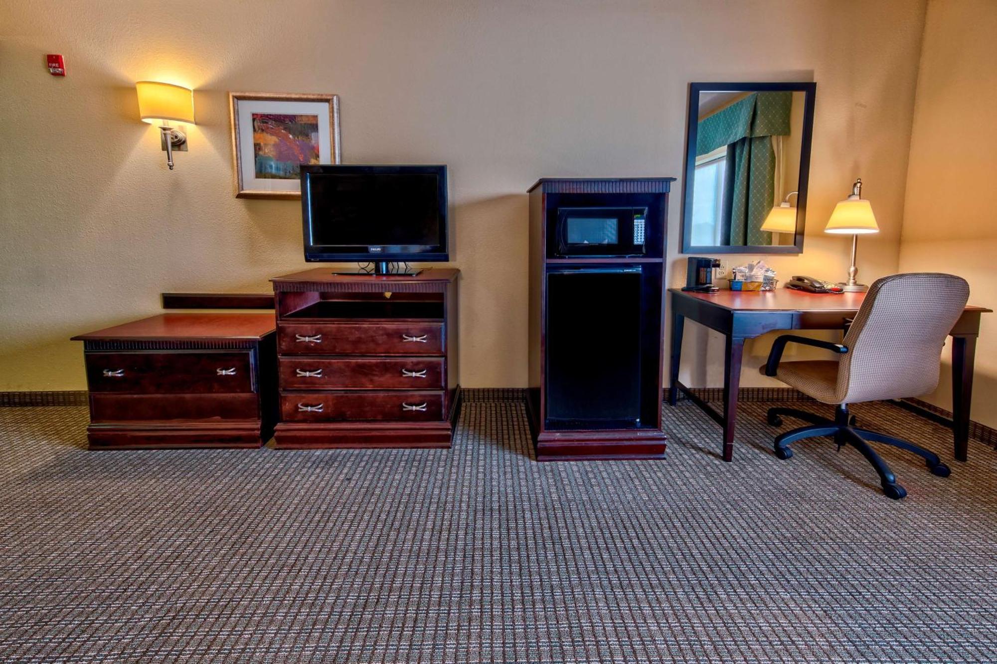 Hampton Inn Rochester - Irondequoit Bagian luar foto