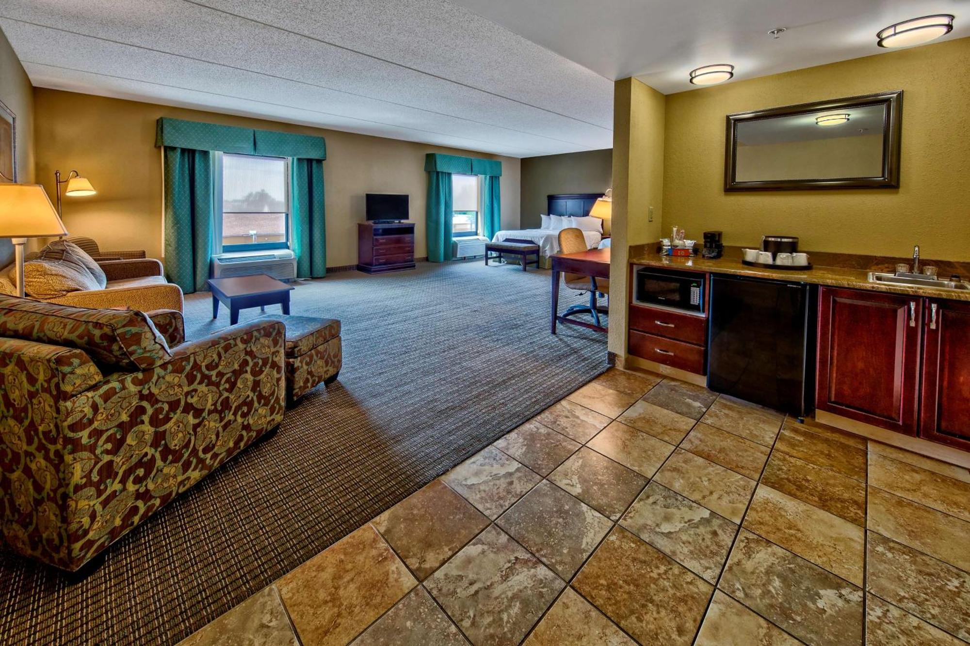 Hampton Inn Rochester - Irondequoit Bagian luar foto